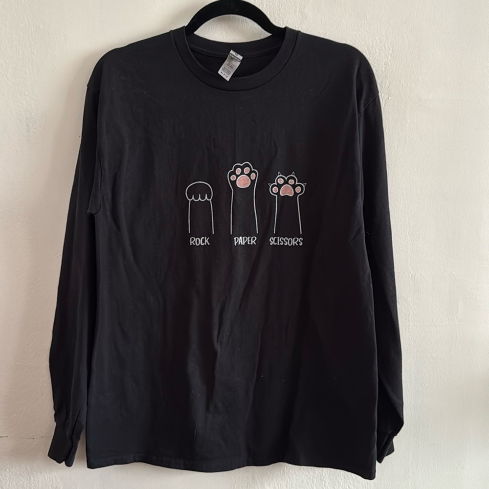 NWOT Cotton Cat Paw Graphic Long Sleeve